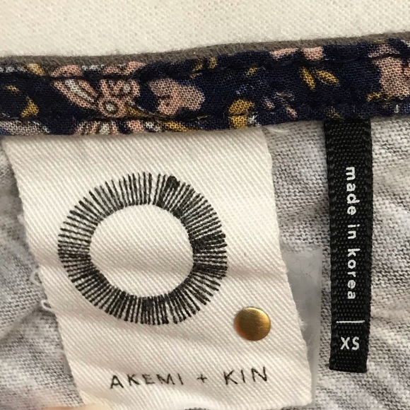 Akemi + Kin Women’s Tie Back Short Sleeve Top XS - Picture 6 of 7